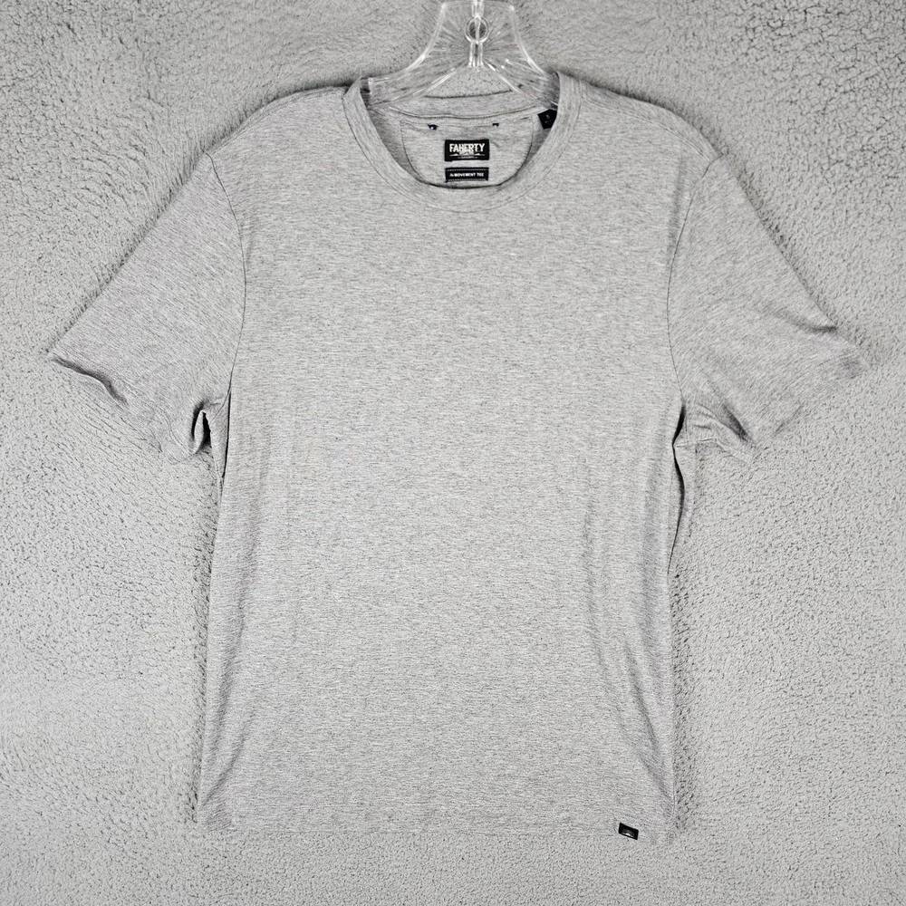 Faherty Movement T-Shirt Mens Small Heather Nylon Short Sleeve Crew Neck MKU2417